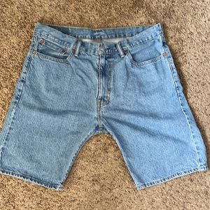 Men’s Levi’s faded denim shorts